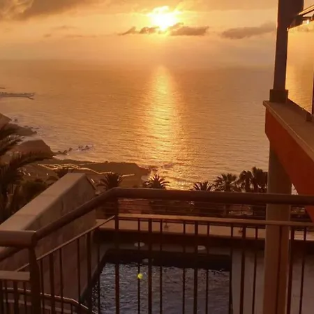 Golden Horizon * Santa Úrsula