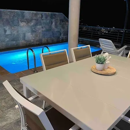 Villa Golden Horizon *
